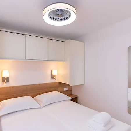 Appartement Arti Homes Rab Banjol - Two Bedroom With Terrace Arti 2 Banjol